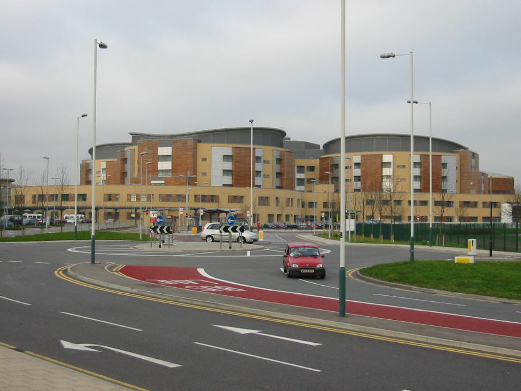 Queens_hospital_london